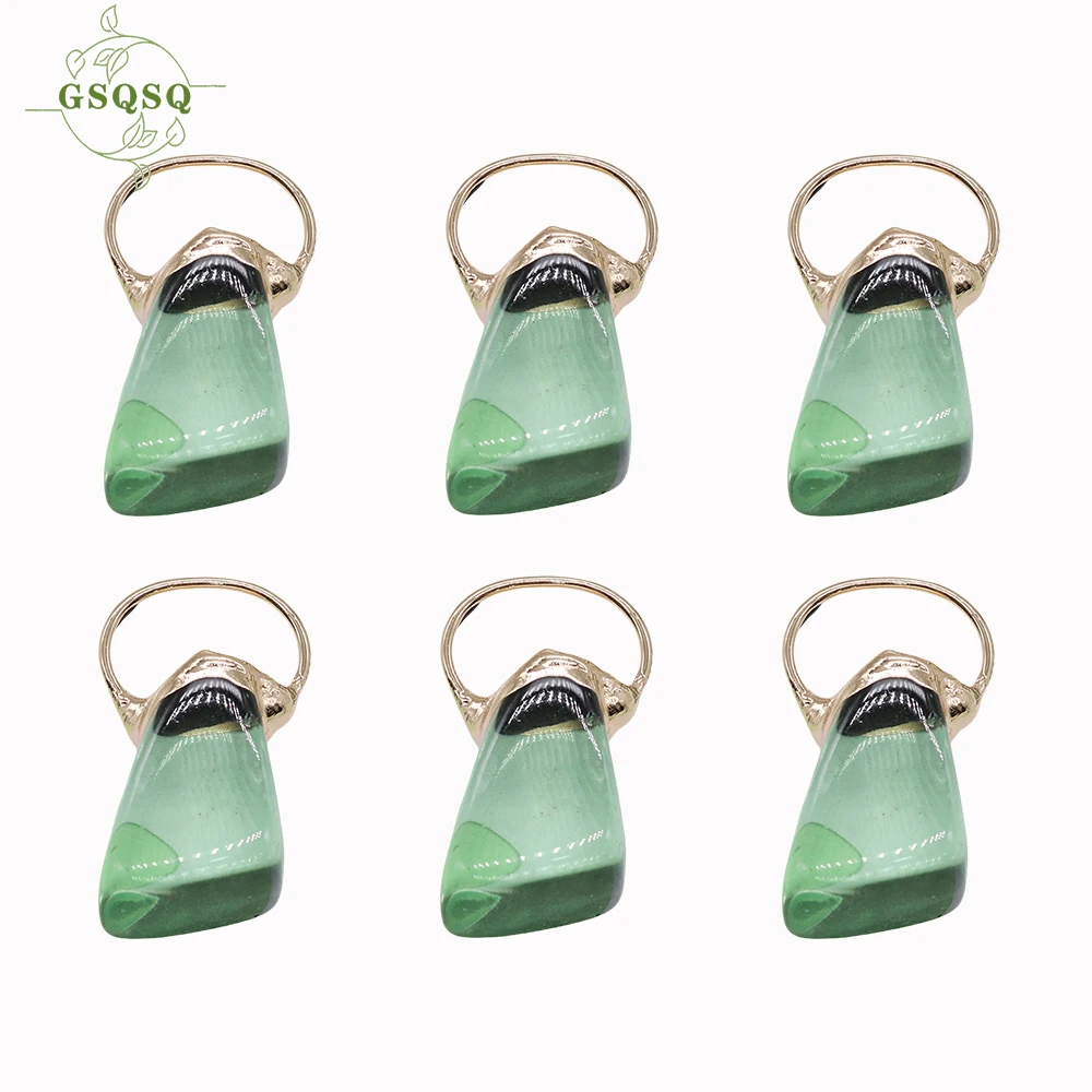 Vintage Green Transparent Agate Pendant Irregular Antique Copper European  American Crystal Necklace Pendant Jewelry DIY Gift