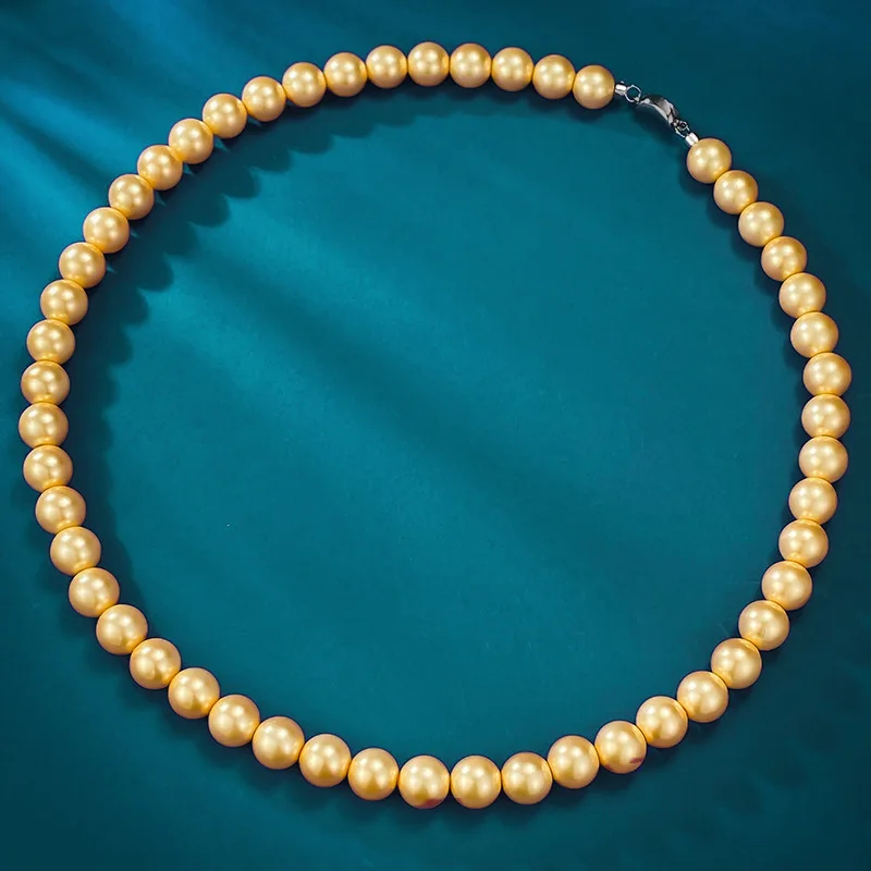 

2024 Strong Light Round Nanyang Gold Large 8mm Pearl Vintage Necklace French Collar Chain, Small and Versatile