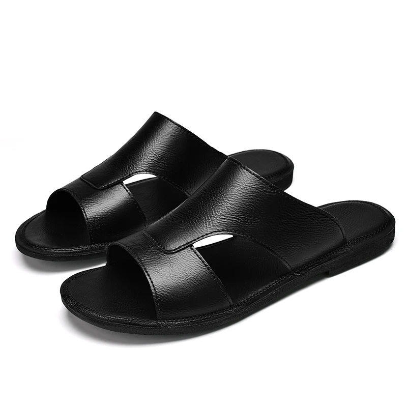 

Men Black Leather Slippers Outdoor Fashion Slides Summer Casual Shoes Flats Italian Designer Classics Men Beach Slippers