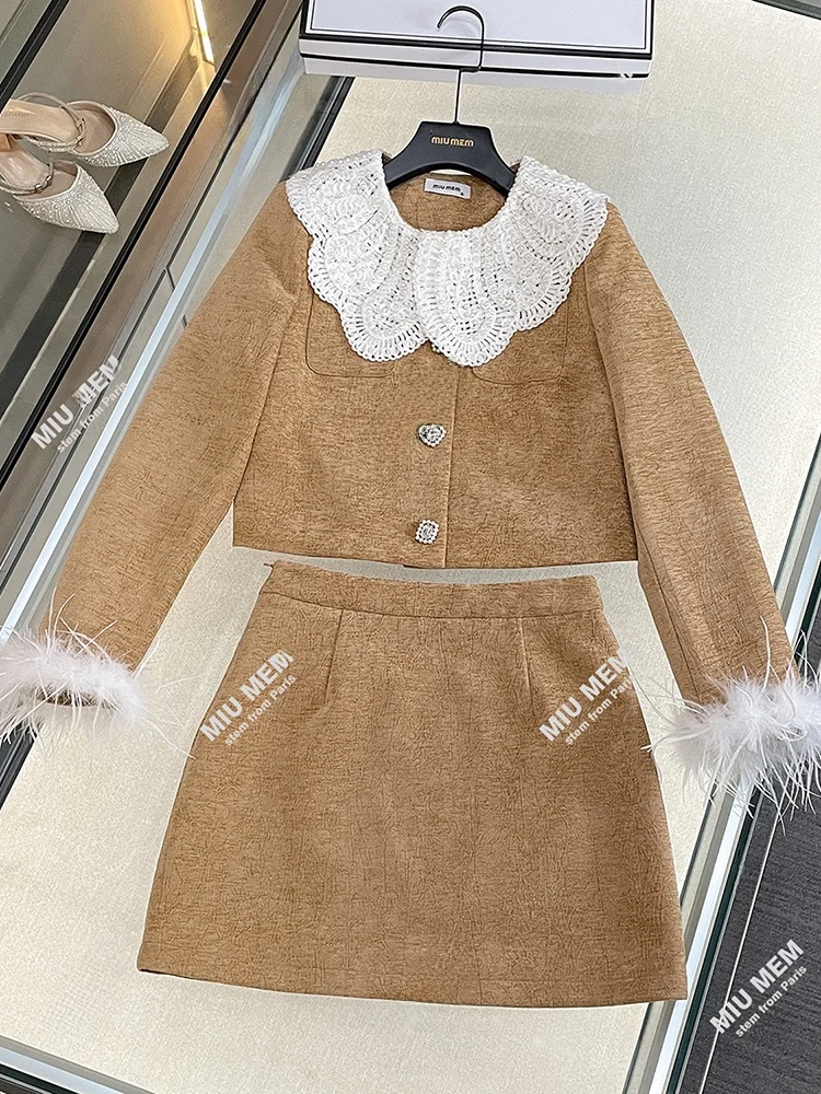 

Miumem High-End Women's Winter Coat And f Skirt Set with Ostrich Feather Embellied Lace Ele Faionable Two-Piece Suit