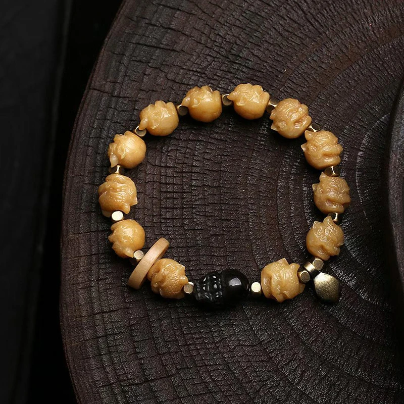 

White Jade Root Fengjiu Bracelet with Weathered Bodhi Seeds and Nine-Tailed Buddha Beads