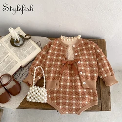 Autumn New Fashion Trend Checkered Baby Girl Sweet and Versatile Contrast Knitted Coat+Bow Sweetheart Jumpsuit Two Piece Set