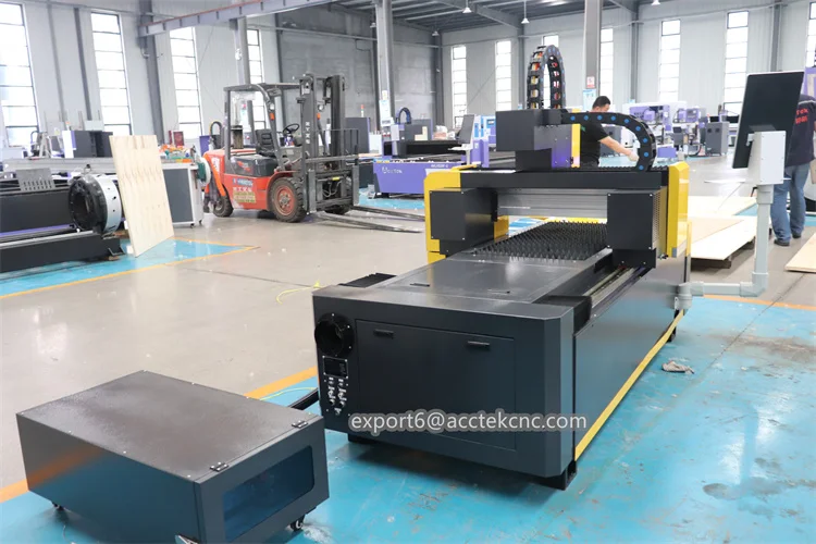 Manufacturer Sheet Metal Cutting Laser Machine 1KW Fiber Laser Cutting Machine For Stainless Steel Carbon Steel Mild Steel