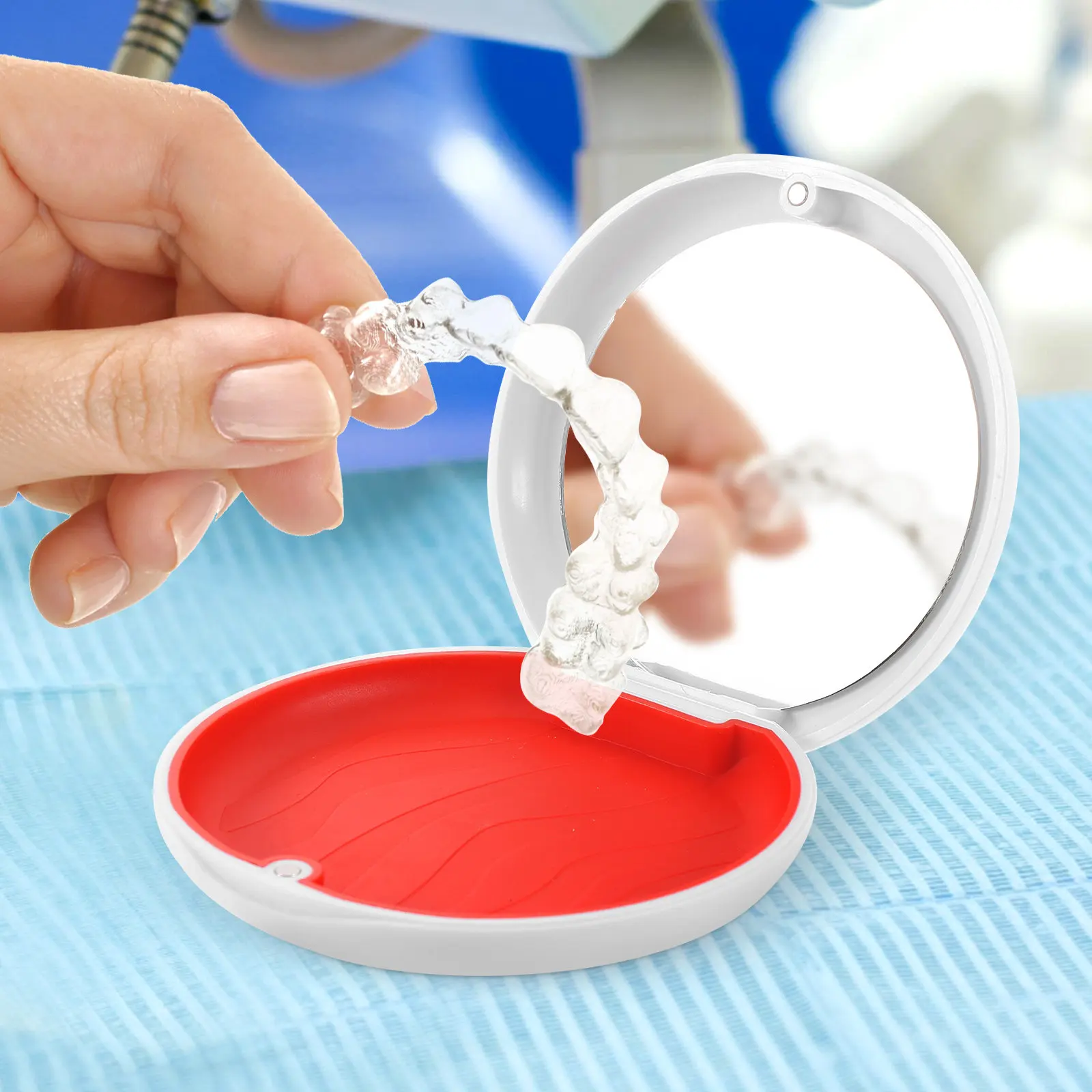 

Magnetic Closure Denture Case Retainer Storage Box Portable Compact Holder with Mirror Travel Carry Storage Solution