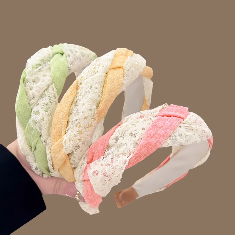 Простая широкая повязка на голову в корейском стиле, изысканный головной убор для девочек, модная тканевая повязка на голову с вышивкой, аксессуары для волос