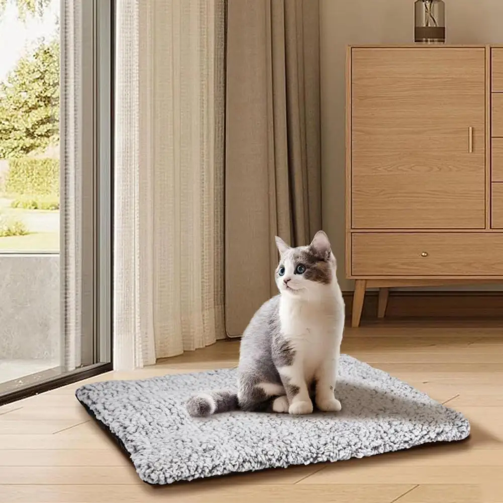 

Self Warming Cat Bed Thermal Dog Bed Mat for Sleeping Washable Anti-Slip Pet Kennel Pad for Small Medium Cats Dogs Pet Supplies