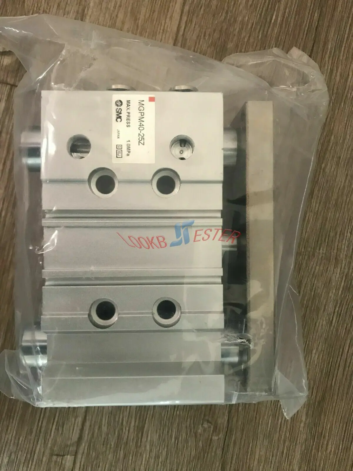 1PCS NEW SMC Cylinder MGPM40-25Z