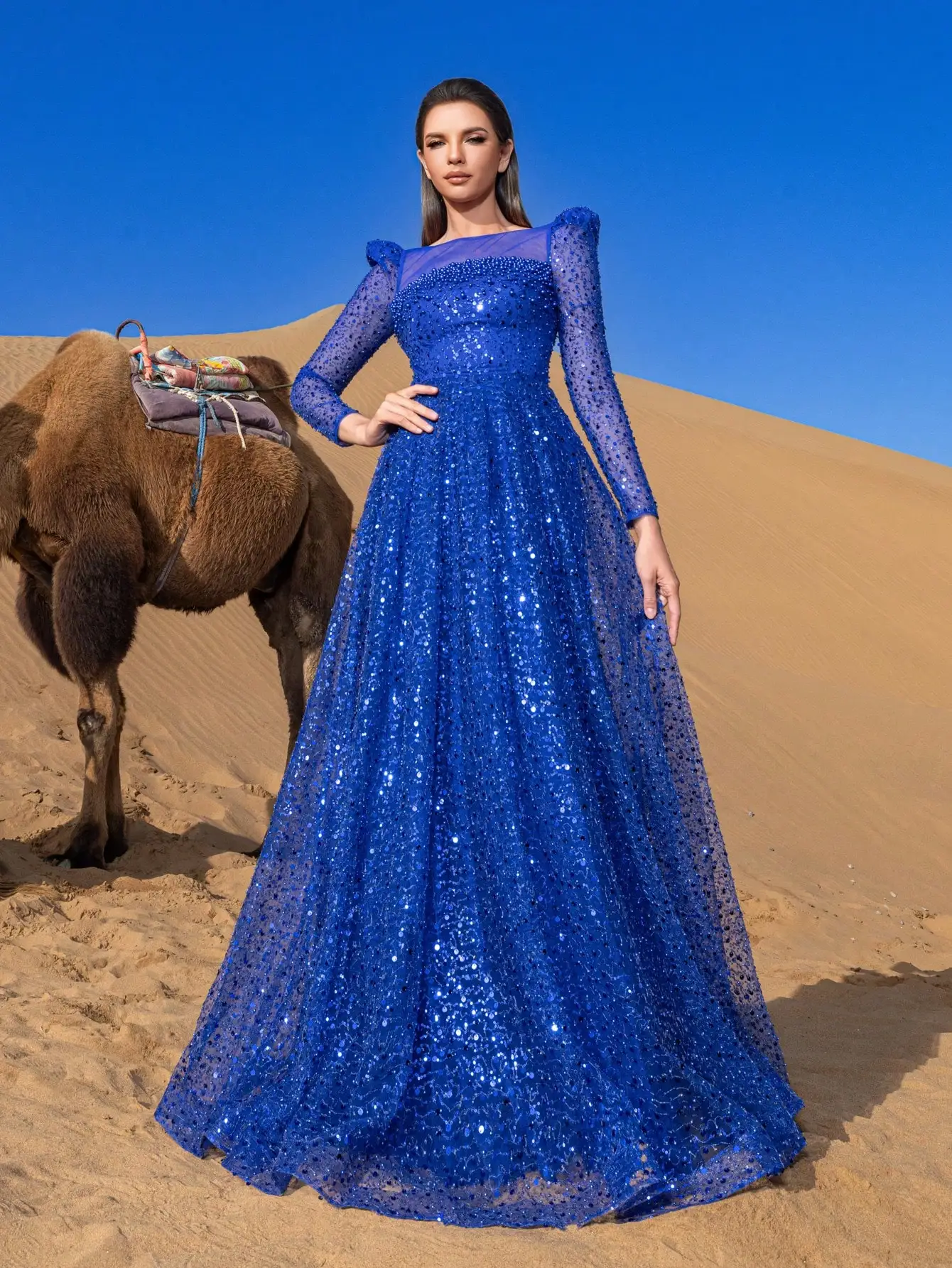 Robe de soirée et robes de soirée formelles élégantes ornées de perles, manches transparentes, paillettes et perles