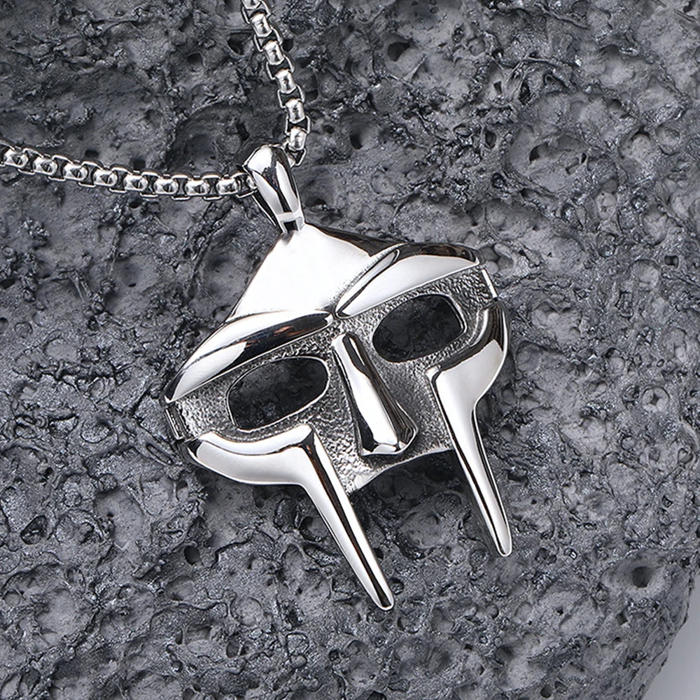 Punk Retro Creative Skull Mask Pendant Hip Hop Trend 316L Stainless Steel MF DOOM Mask Necklace Amulet Jewelry Gift Wholesale