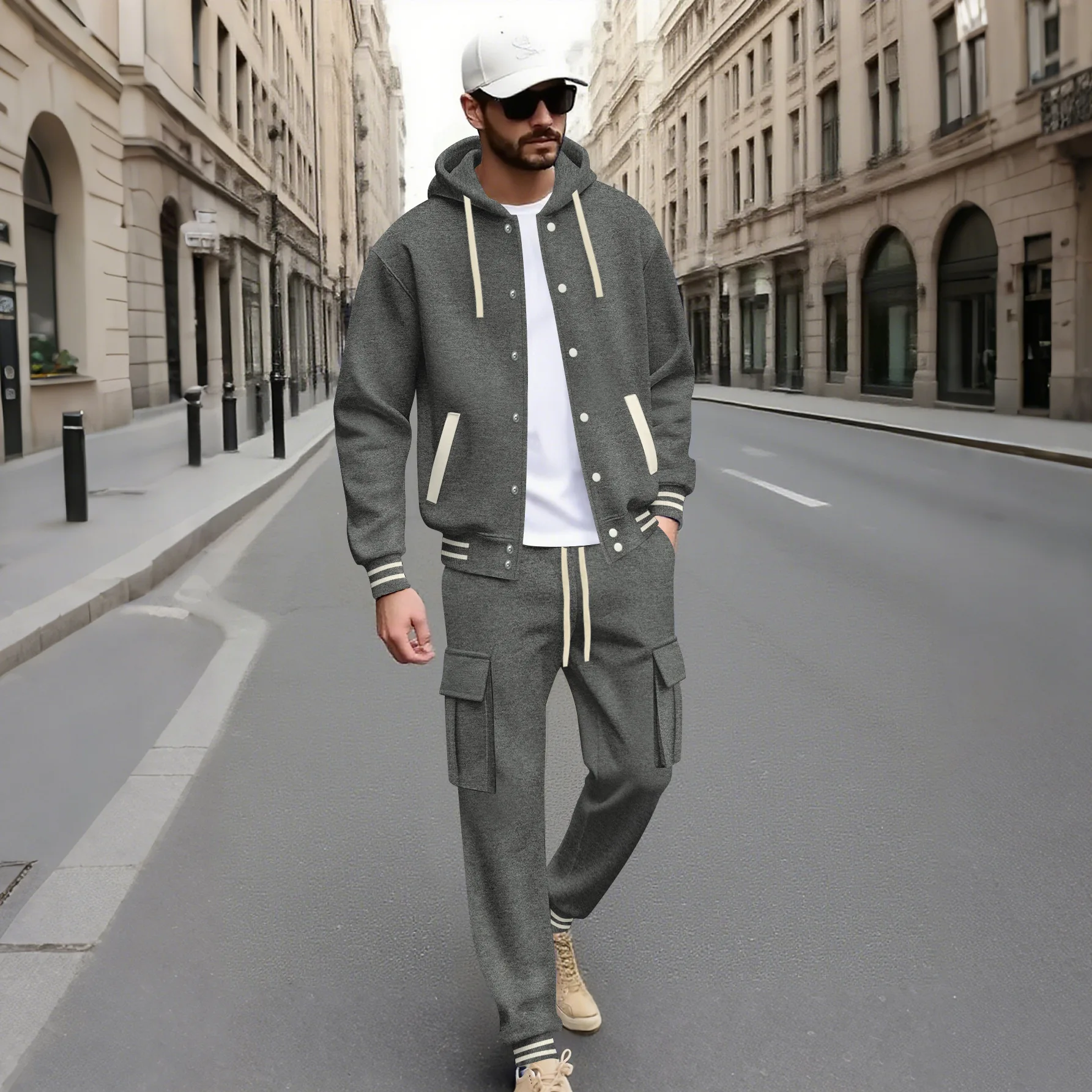 

New men's casual hooded sweatshirt set, with a hooded collar top and cargo pants. Striped cuffs for a street style sportswear.
