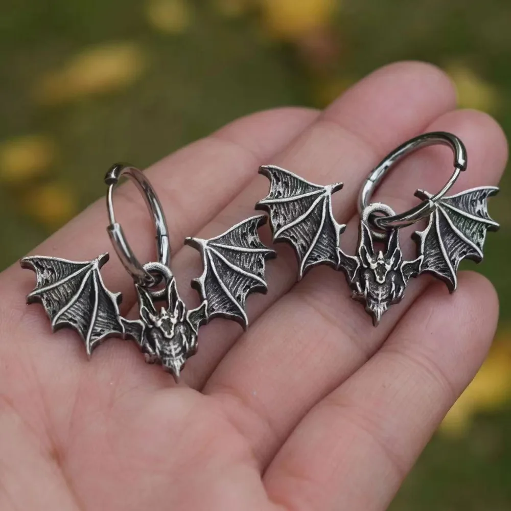 

Gothic Fashion Spread The Wings Bat Hoop Earrings Ancient Punk Hip-hop Witch Earring Vintage Halloween Cosplay Jewelry