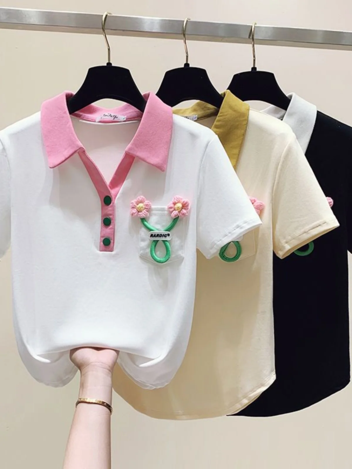 Sweet Embroidered  Shirt Women's Short Sleeve T-Shirt Summer Design V-Neck 3D Decoration Straight Cut Cotton Top