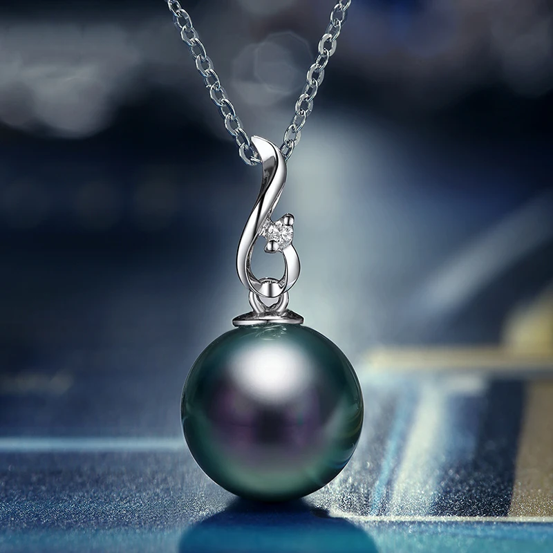 Huitan Multi-colored Big Imitation Pearl Pendant Necklace Women for Wedding Luxury Elegant Lady Accessories Gift Fashion Jewelry