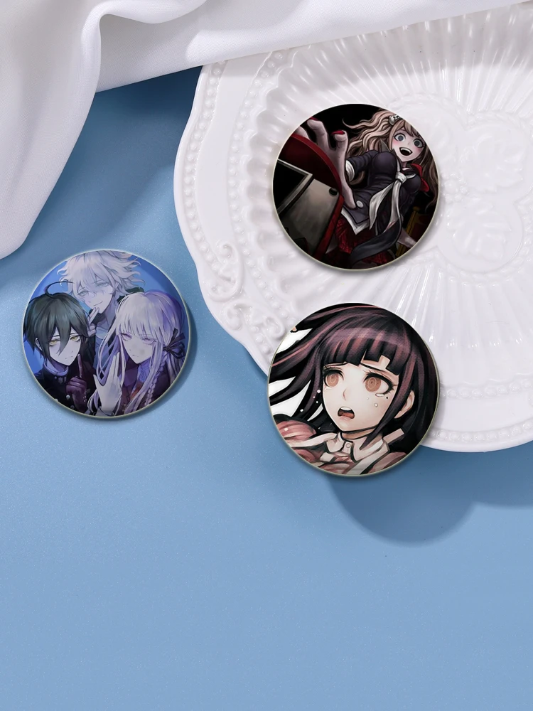 Anime Game Danganronpa Badge Snap-in Pins personaggio dei cartoni animati Iruma Miu Kirigiri Kyouko spille per vestiti accessori gioielli