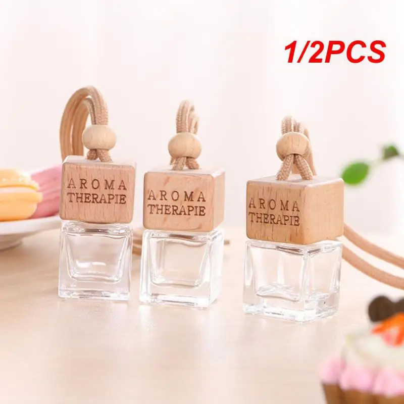 1/2PCS Car Perfume Empty Glass Bottle For Essential Oils Auto Ornament Hanging Pendant Bottle Air Freshener Pendant Car