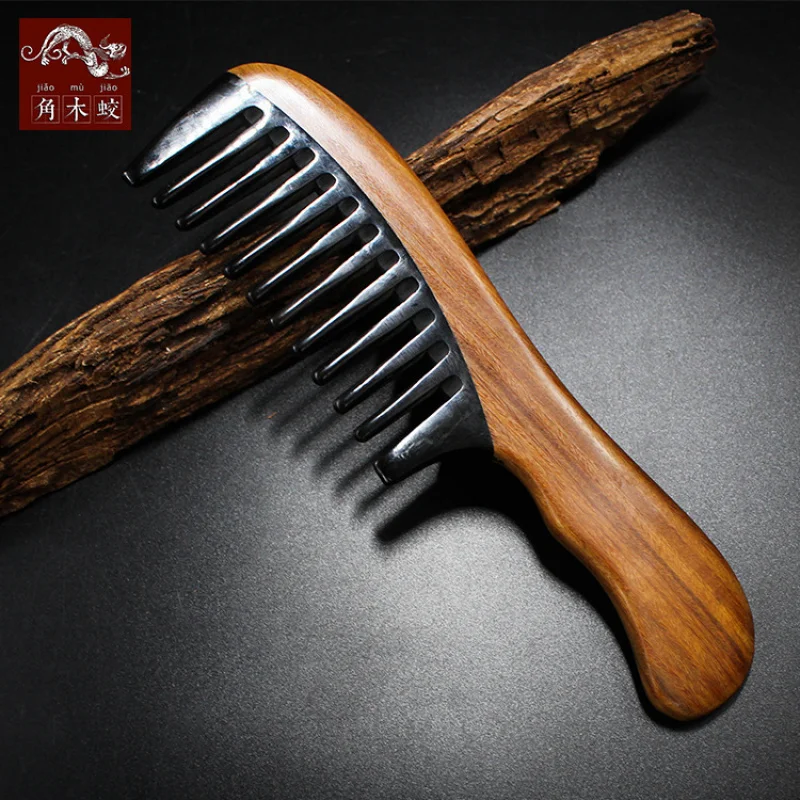 Green sandalwood comb with black buffalo horn, thickened wide-tooth handle, long hair style