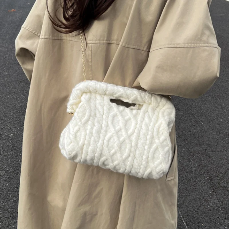 

Плетеный клатч с цепочкой для женщин, мягкая, удобная, модная и универсальная сумка-облако, милая и ретро-сумка через плечо