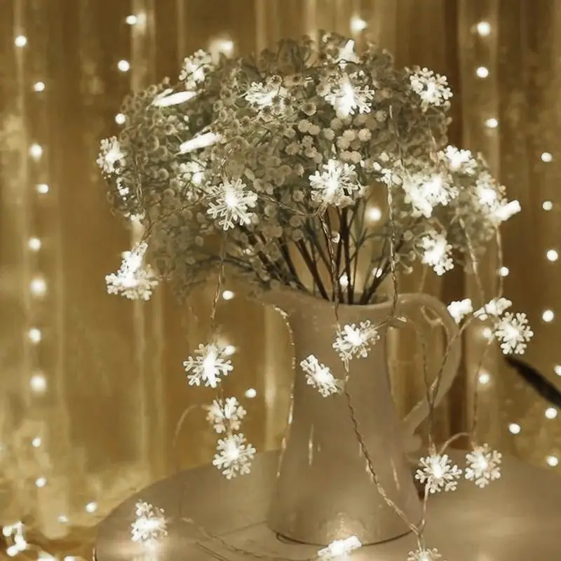 Christmas Snowflake String Lights 80 LED Waterproof Snowflake String Lights Decorative Christmas String Light With 2 Modes For