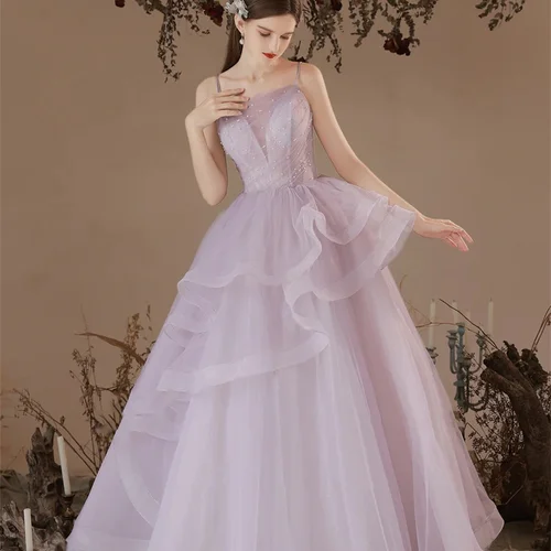 Abbigliamento da festa e vacanza