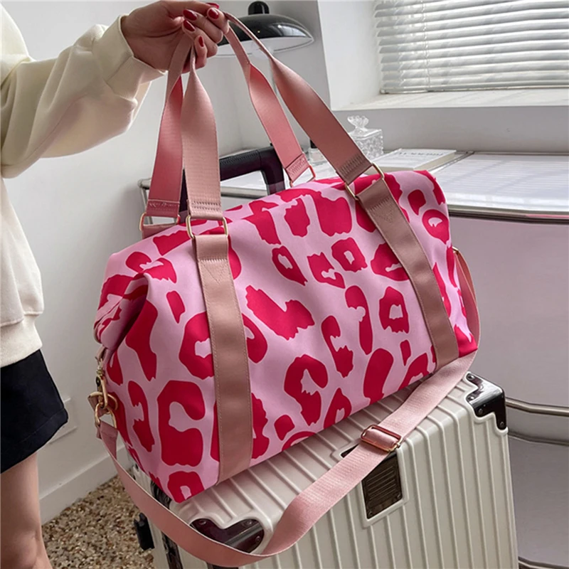 2024 New Fashionable Travel Duffle Bags Fitness Gym Ladies Weekend Handbags Wet And Dry Separation Women Leopard Big Nylon Tote