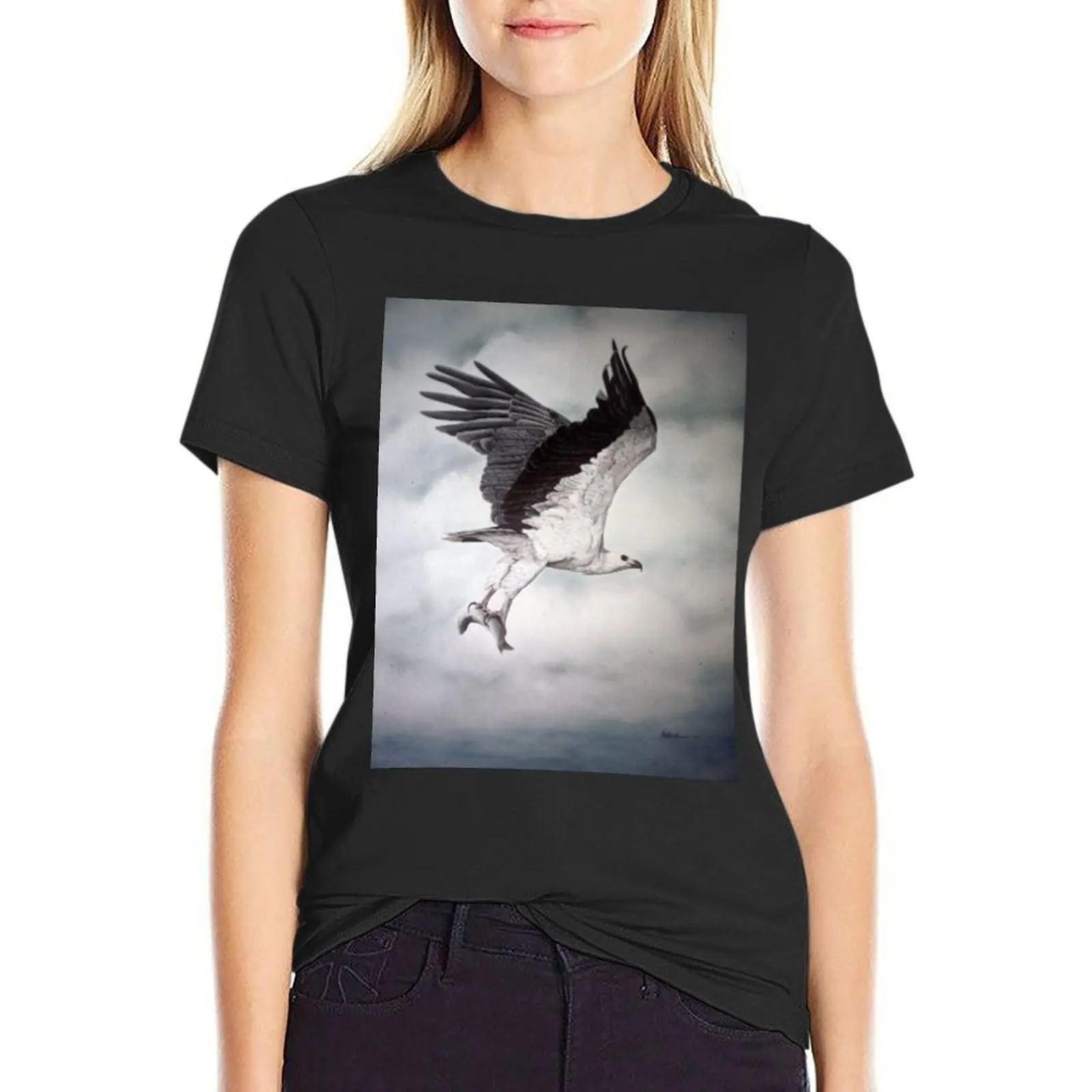 White-bellied Sea-Eagle (Haliaeetus leucogaster) 2 T-Shirt kawaii clothes female Women's tops