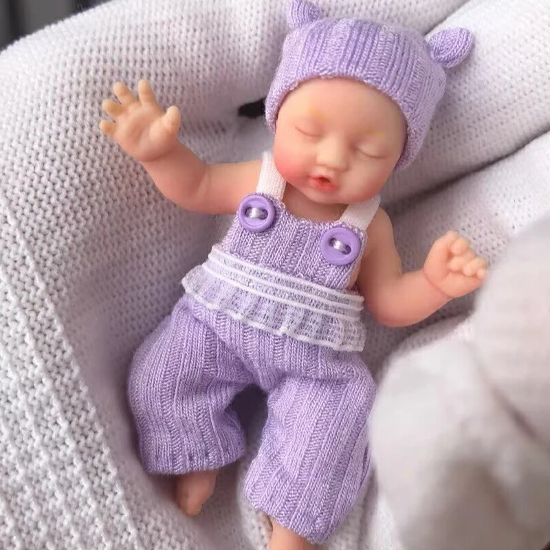 Thumbnail 2 - #8 Baby Clothing Accessories Comparison Guide