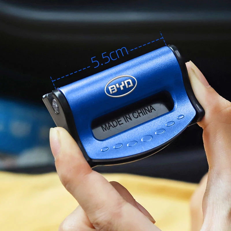 BYD شعار السيارة أحزمة الأمان قابل للتعديل مشبك من البلاستيك اكسسوارات ل BYD تانغ F3 E6 Atto3 يوان زائد أغنية ماكس F0 G3 I3 Ea1 Dmi 2din S7