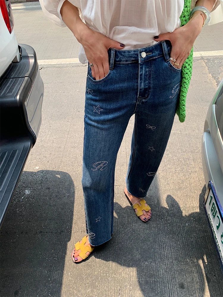 

High Waist Women's Jeans 2025 New Design Rhinestone Straight Leg Pants Small Size Faionable Casual Denim Blue Jeans