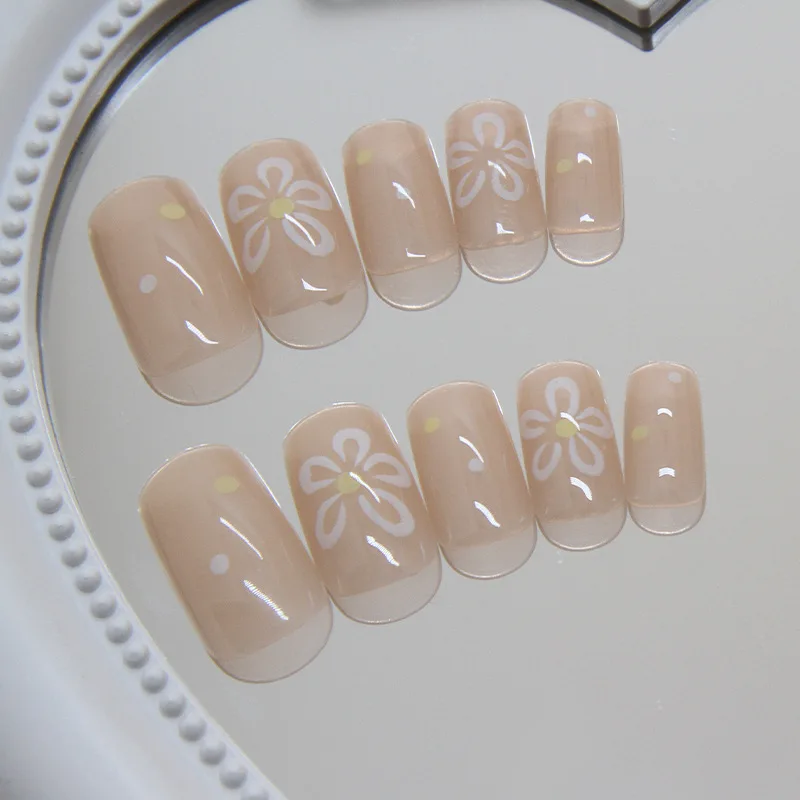 24 Stuks Eenvoudige Bloemen Kort Vierkant Zoete Verwijderbare Pers Op Nagels Zomer Artificia Medium Valse Nagels Vierkant Kawaii Nep Nagels Set