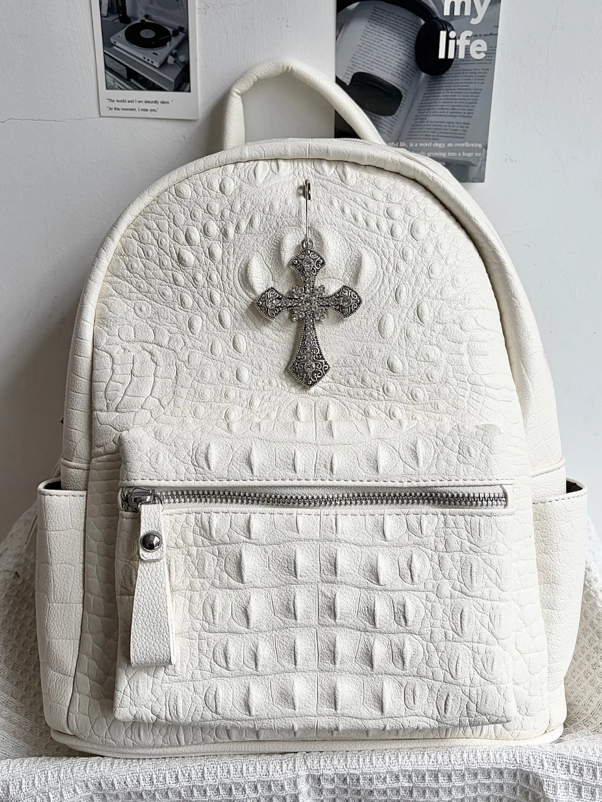 white-gothic-crocodile-pattern-backpack-school-bag-unisex-high-quality-niche-y2k-aesthetic-casual-daypack-travel-rucksack