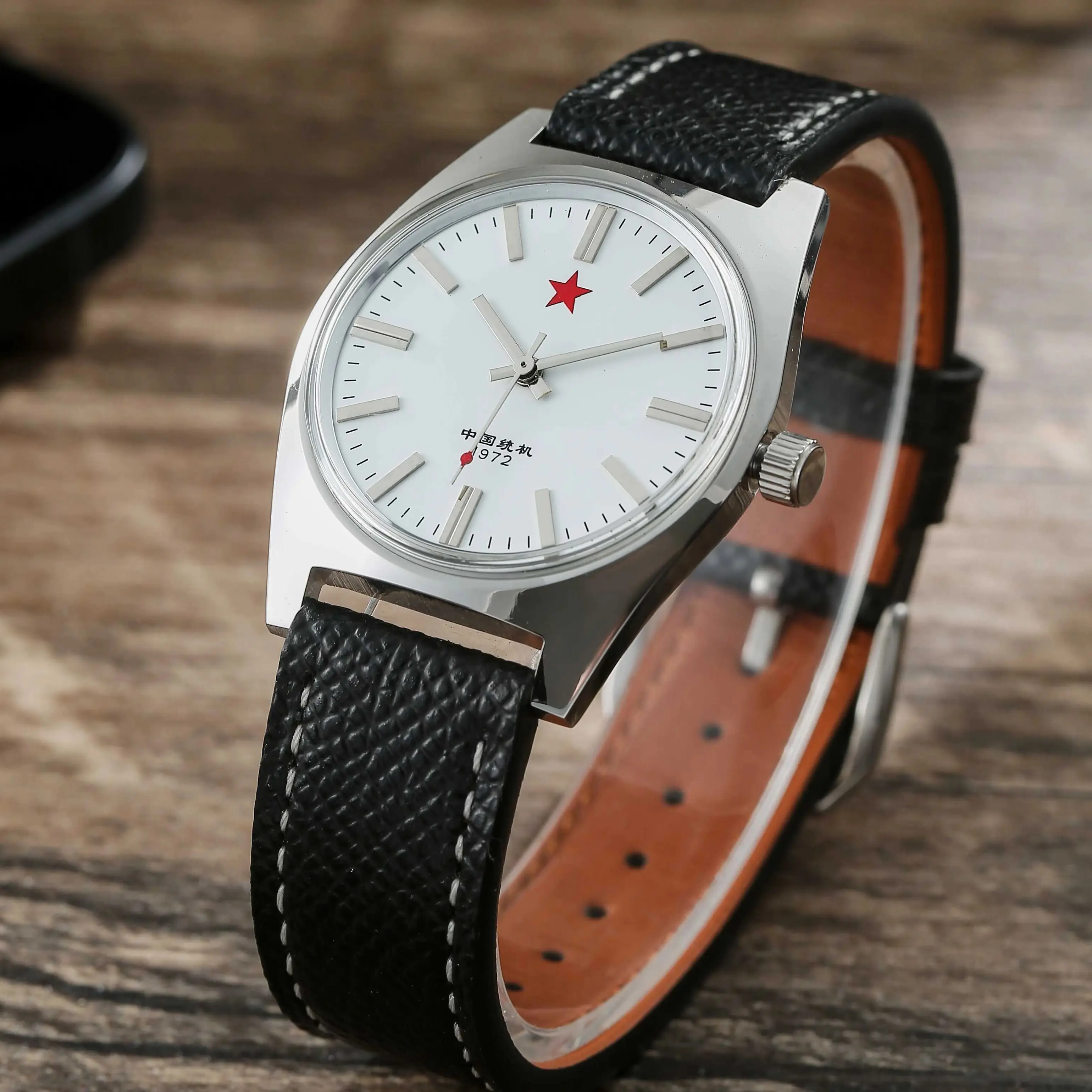 36mm Mens Hand-Wind Mechanical Watch Shanghai 8120 Manual Movement Vintage White Dial Leather Strap Business Casual Wristwatch