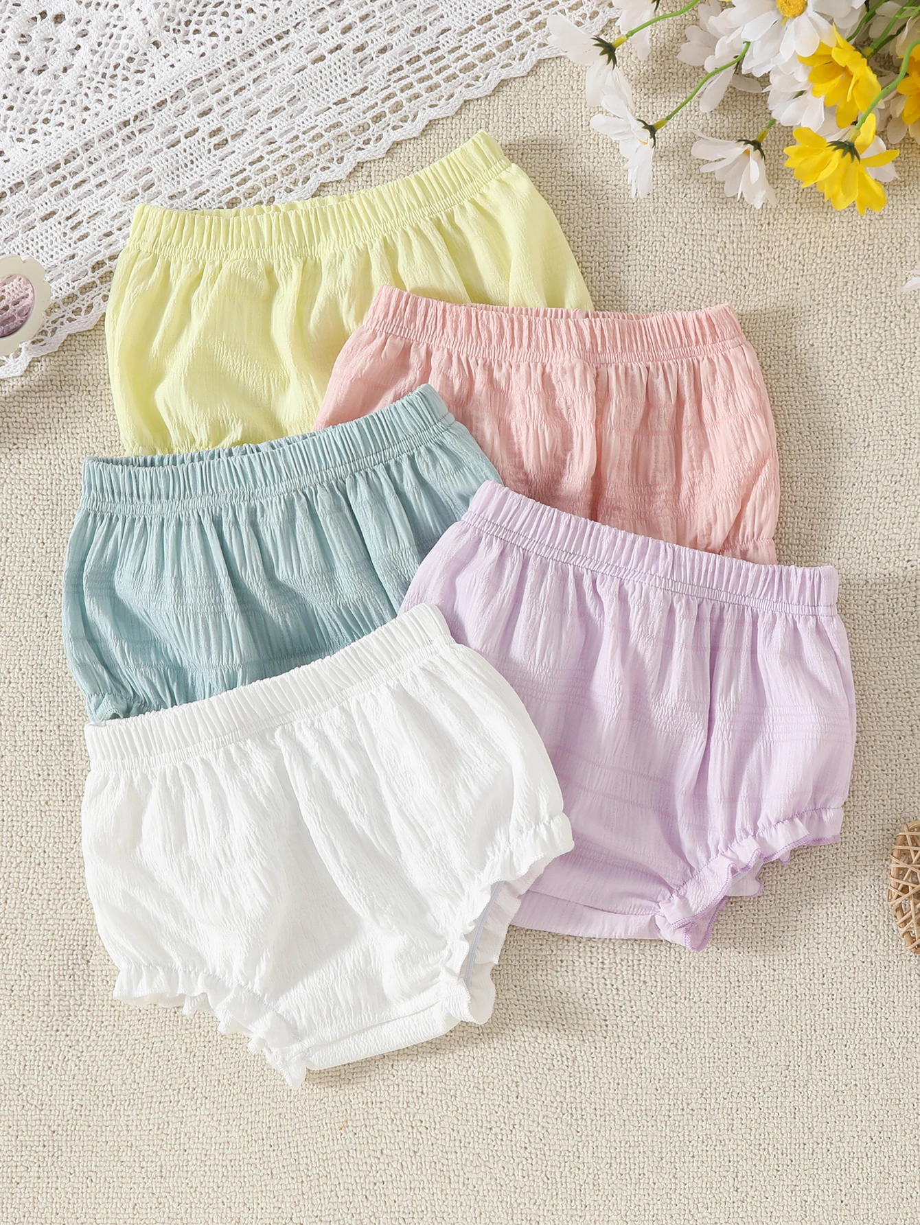 Baby Solid Color Casual Plain Weave Soft Shorts, Comfortable Summer Hot-Selling Lace-Trimmed Triangle Short Style, 5-Pack
