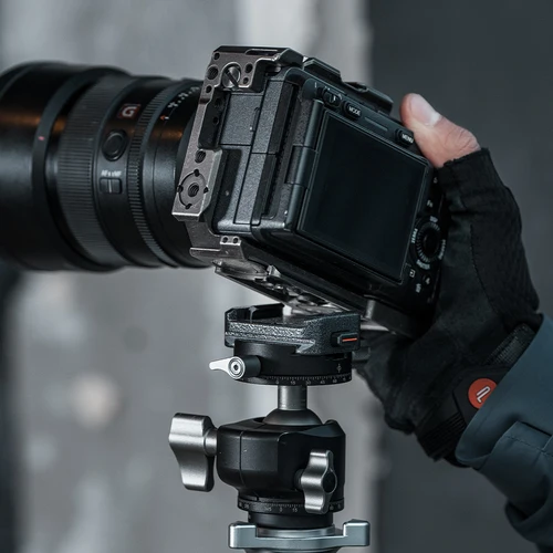 Imagen 2 del producto PGYTECH Placa de Liberación Rápida y Abrazadera V2, Placa Arca Swiss para Montaje de Cámara con Rosca de 1/4"" a 3/8"" para Sony/Nikon/Fuji/Canon/