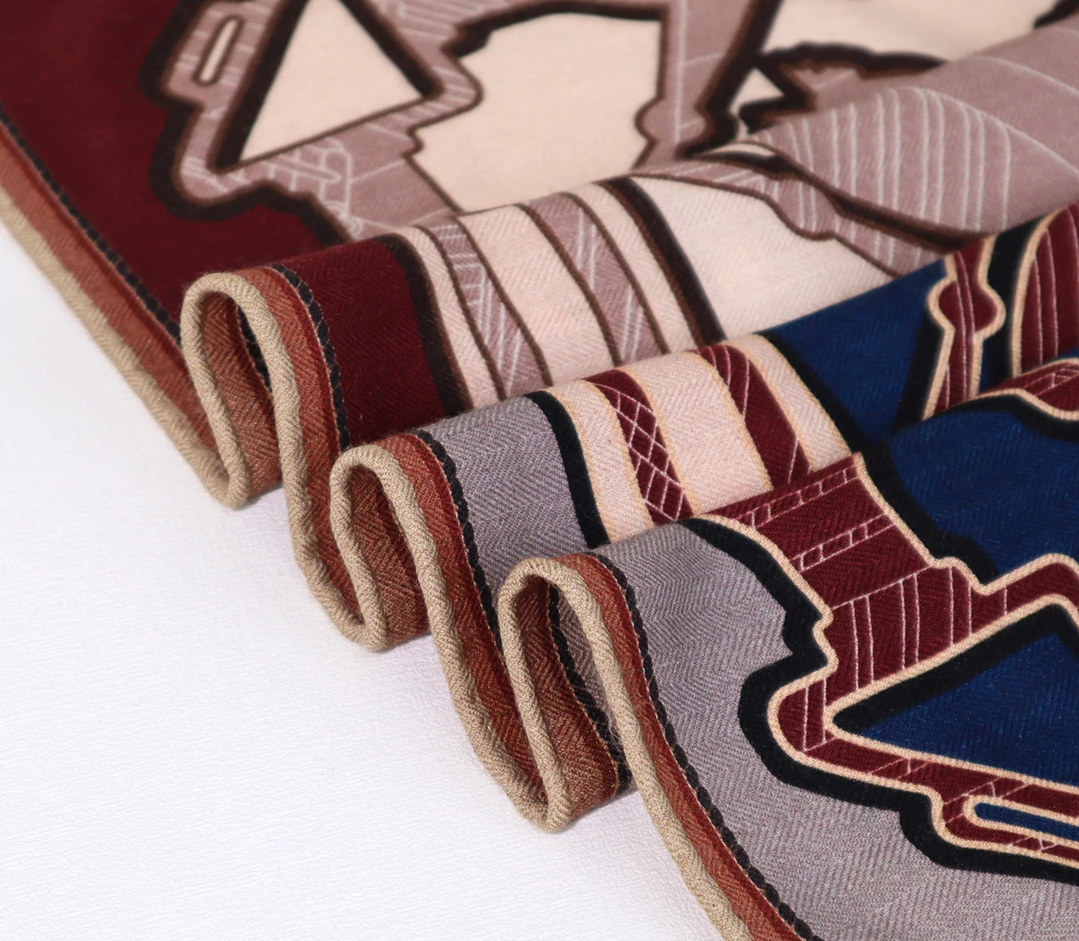 Sciarpa con stampa fronte-retro cavallo 65 Bandane quadrate da donna Sciarpe con bordo arrotolato a mano Borsa per abbigliamento per capelli Accessori Amante Regalo di Natale