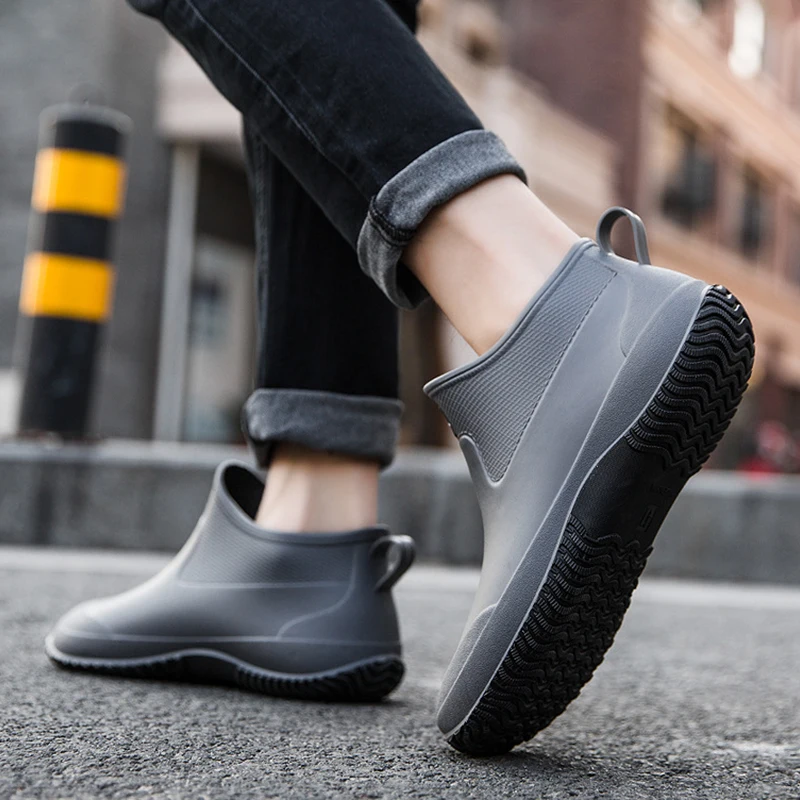 Women's Ankle Water Shoes Non-slip Waterproof Safety Work Shoes Warm Cotton Platform outer wear Couple Lovers Men's Rain Boots