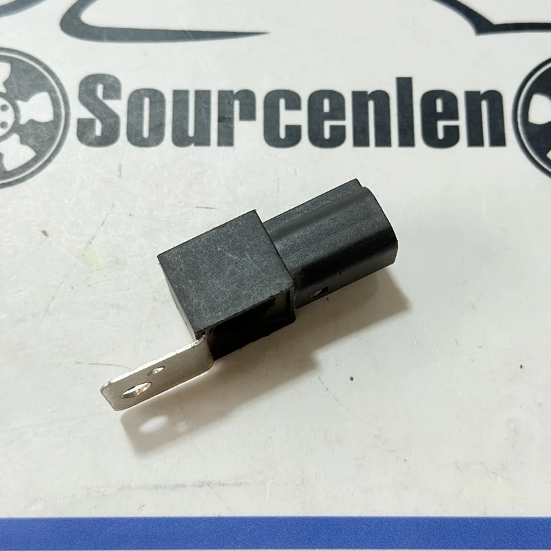 Brand New Genuine Condenser Assy Ignition Coil Suits For Hyundai Kia 27325-26620 2732526620 view 3