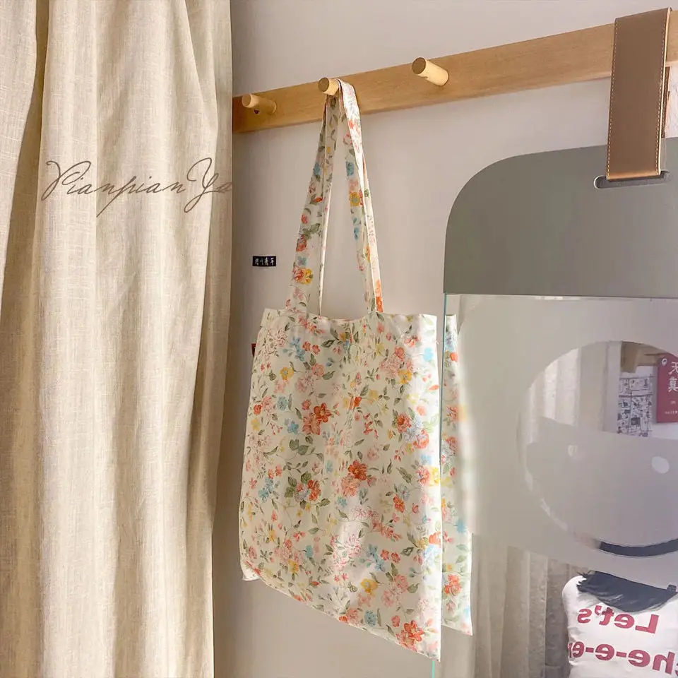Vintage Carrying Bag with Flower Ladies Shoulder Bag Tote Bag Foldable Shopping Bag