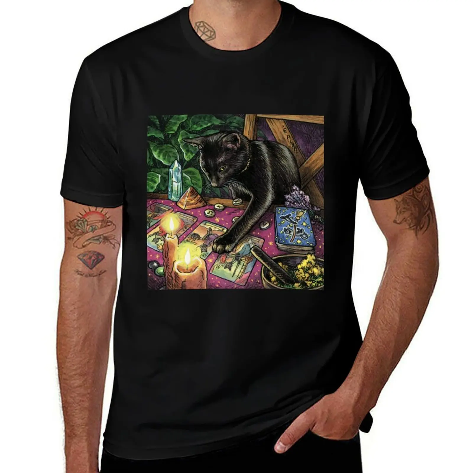 Black Cat Reading Tarot T-Shirt Retro Graphic Print T-Shirt