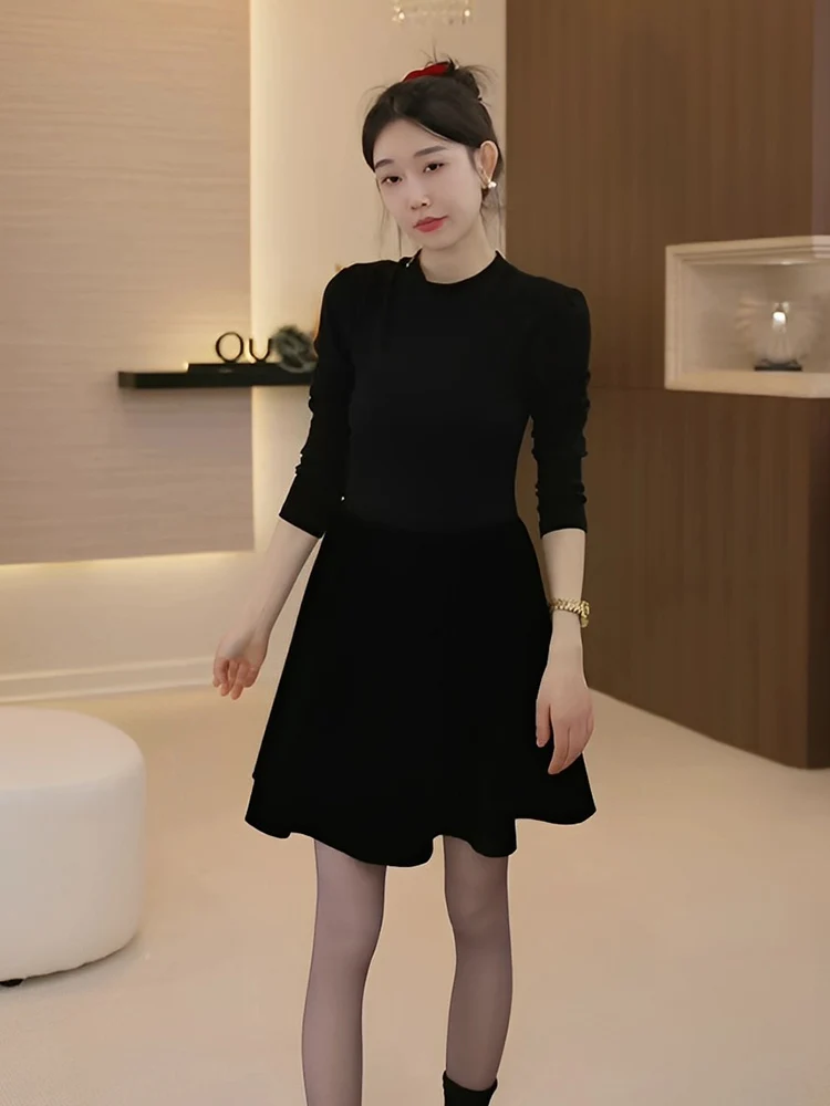 

OUDOCKEE Black Knitted Dress Women's Spring 2026 Waist-Cinching Slim A-Line Patchwork Puffy Short Skirt Casual Long Sleeve