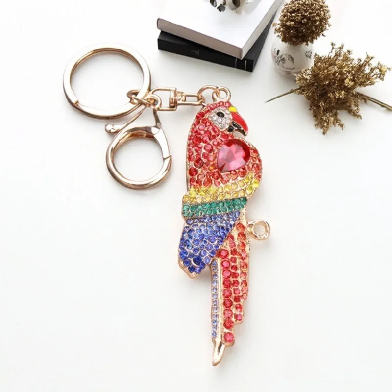 خمر الببغاء الأحمر حجر الراين الطيور المفاتيح المألوف الإبداعية المعادن الحيوان المرأة حقيبة قلادة سيارة هدية صغيرة الديكور