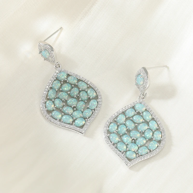Elegante synthetische Regenbogen-Opal-Tropfenohrringe für Damen, modische, funkelnde Hängeohrringe, charmanter, temperamentvoller Schmuck – Detail 5
