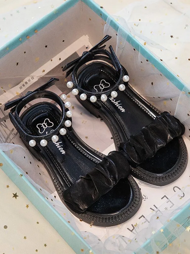 

Girls' sandals are gentle and ladylike, atmospheric ripple pearl embellished sandals