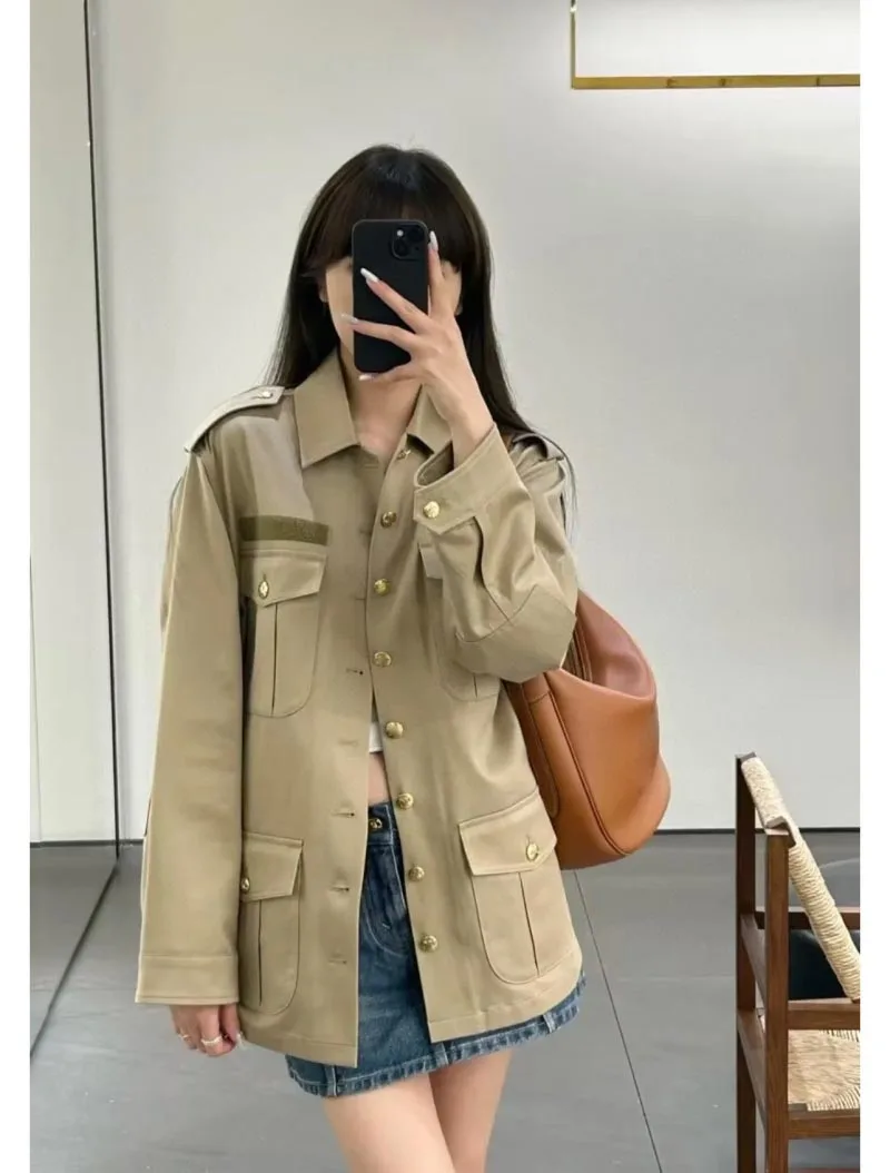 

2024 Autumn/Winter New Women's Windbreaker Retro Work Pants Metal Button Four Pocket Design Medium to Long Women's Outcoat