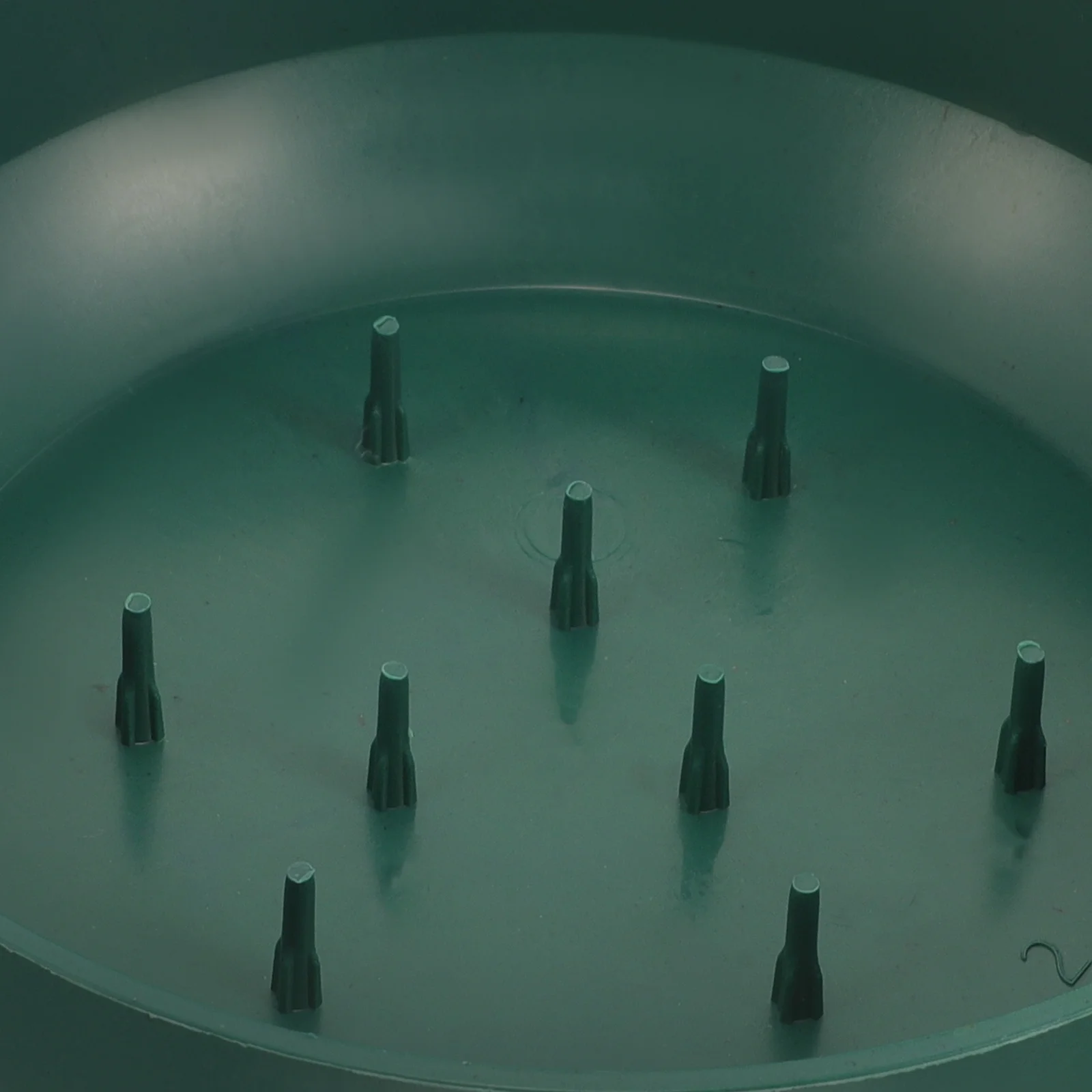 

4Pcs Floral Mud Rack Durable Plastic Flower Fixing Holder for Wedding Christmas Halloween Table Centerpiece Arrangement Supplies