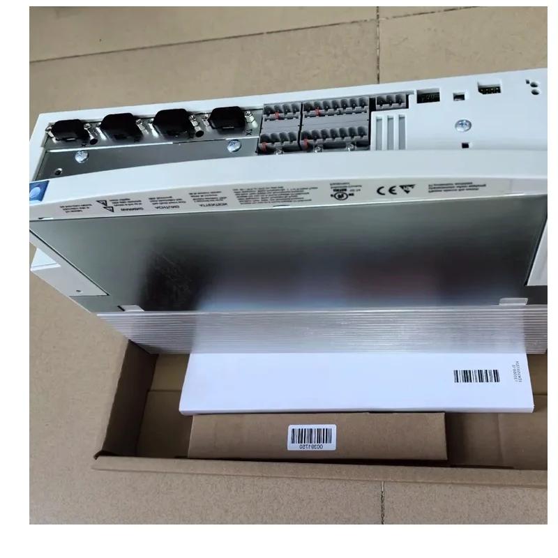 LENZE DRIVE Frequency Inverter ECSEA032C4B EVS9321-EIV907 EVS9326-EI EVF9322-EVV004 Lenze Drive