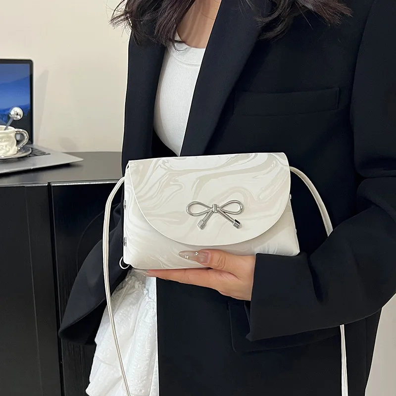 2025 New Popular Underarm Bag, Women's Fashion Handheld Small Square Bag, niche design, Western style crossbody bag