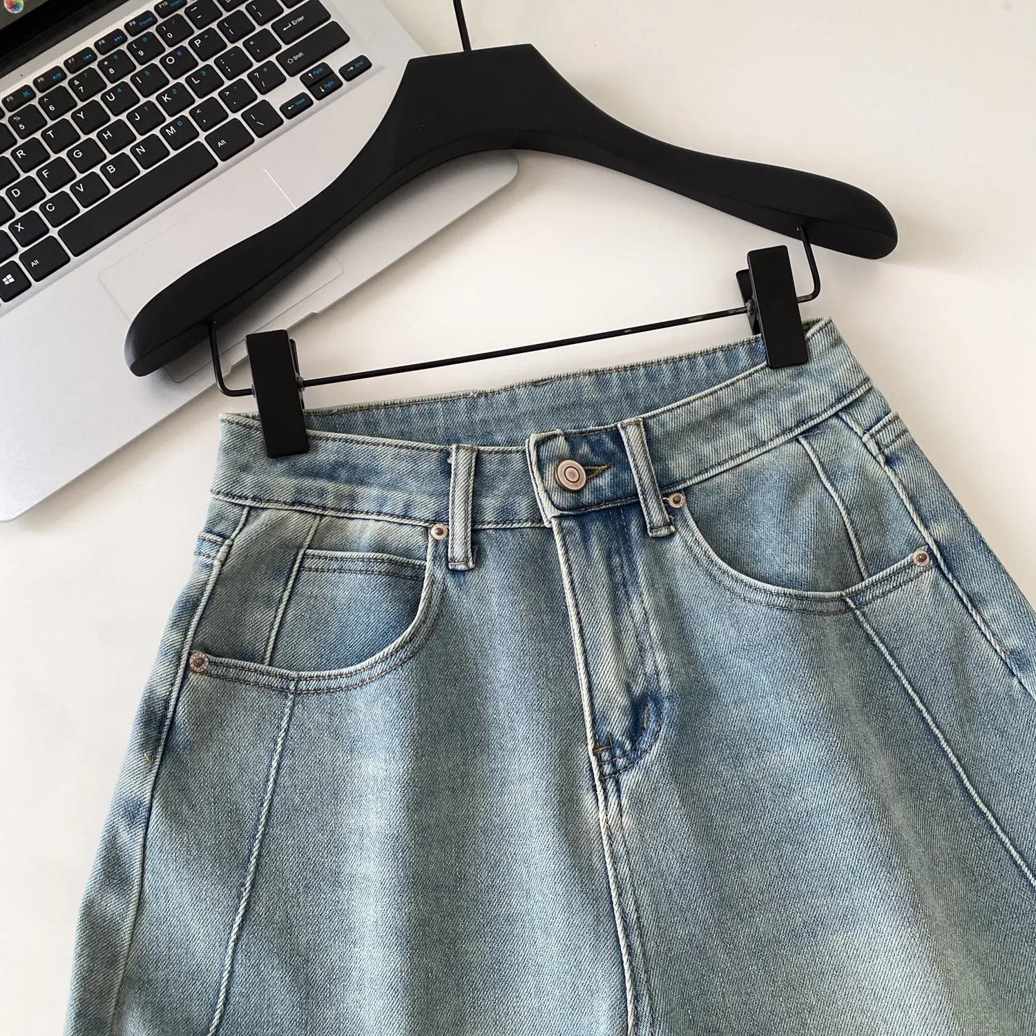 Retro Blue Washed Micro Elastic Denim Shorts for Women Versatile Casual Loose A-line Wide Leg Shorts 2026 Summer New