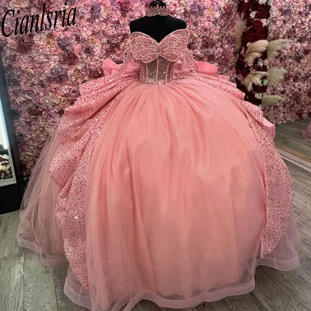 Coral fora do ombro vestido de baile, vestidos Quinceanera, babados com lantejoulas, doce 16, 15 anos