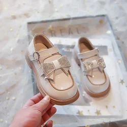 Kids Performance Flat Shoes 2024 Brand New Princess Shoes with Crystal Bow for Party Girls British Style Leather Shoes Versatile