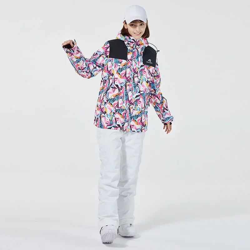 2025 New Ski Clothing Women's Winter Breathable Warm Waterproof Ski Suit Men's Double Board Sports Loose Skiing Jacket